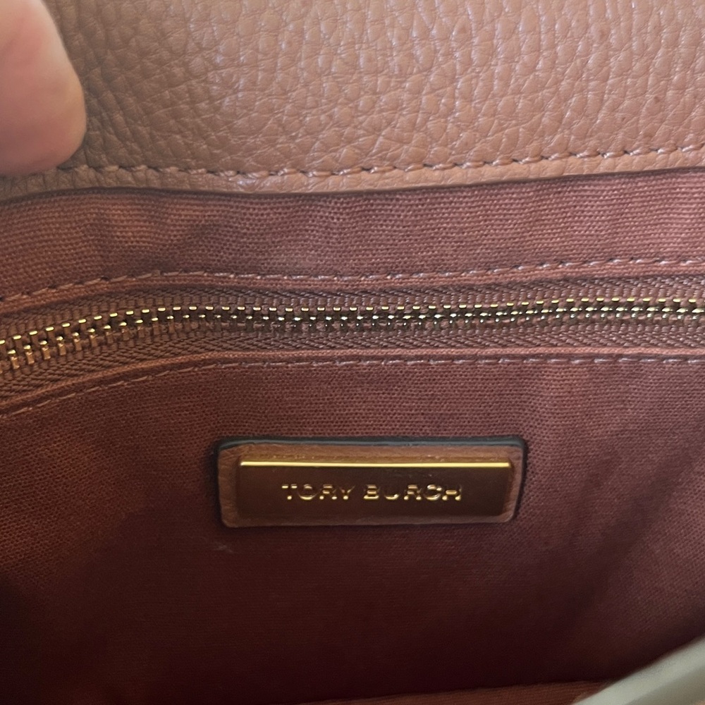 Tory Burch Chelsea Convertible Shoulder Crossbody Tan Brown Leather Bag - Picture 10 of 11